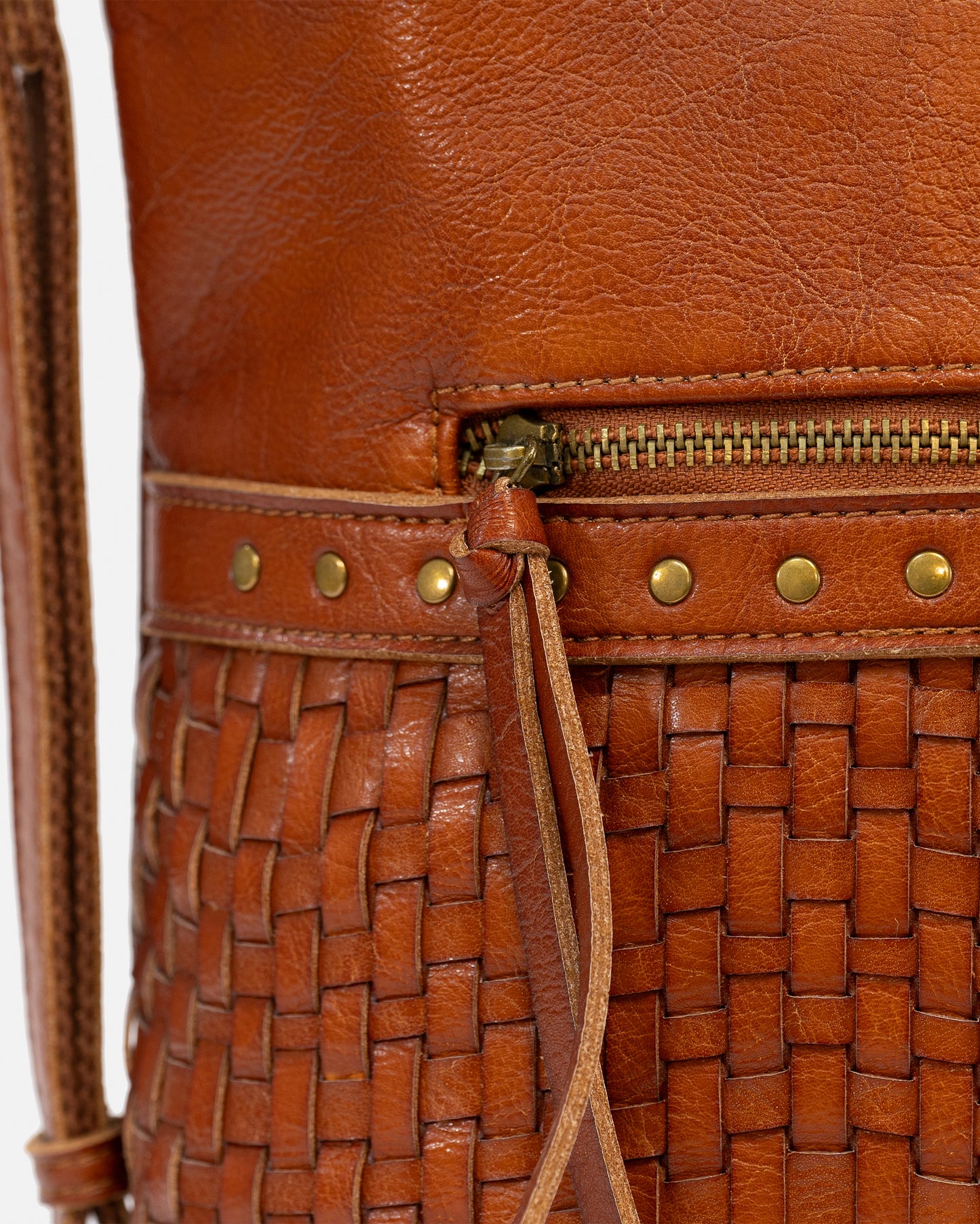 Women's Hobo Crossbody Bag in Faux Leather – Casual Style with Braided Details