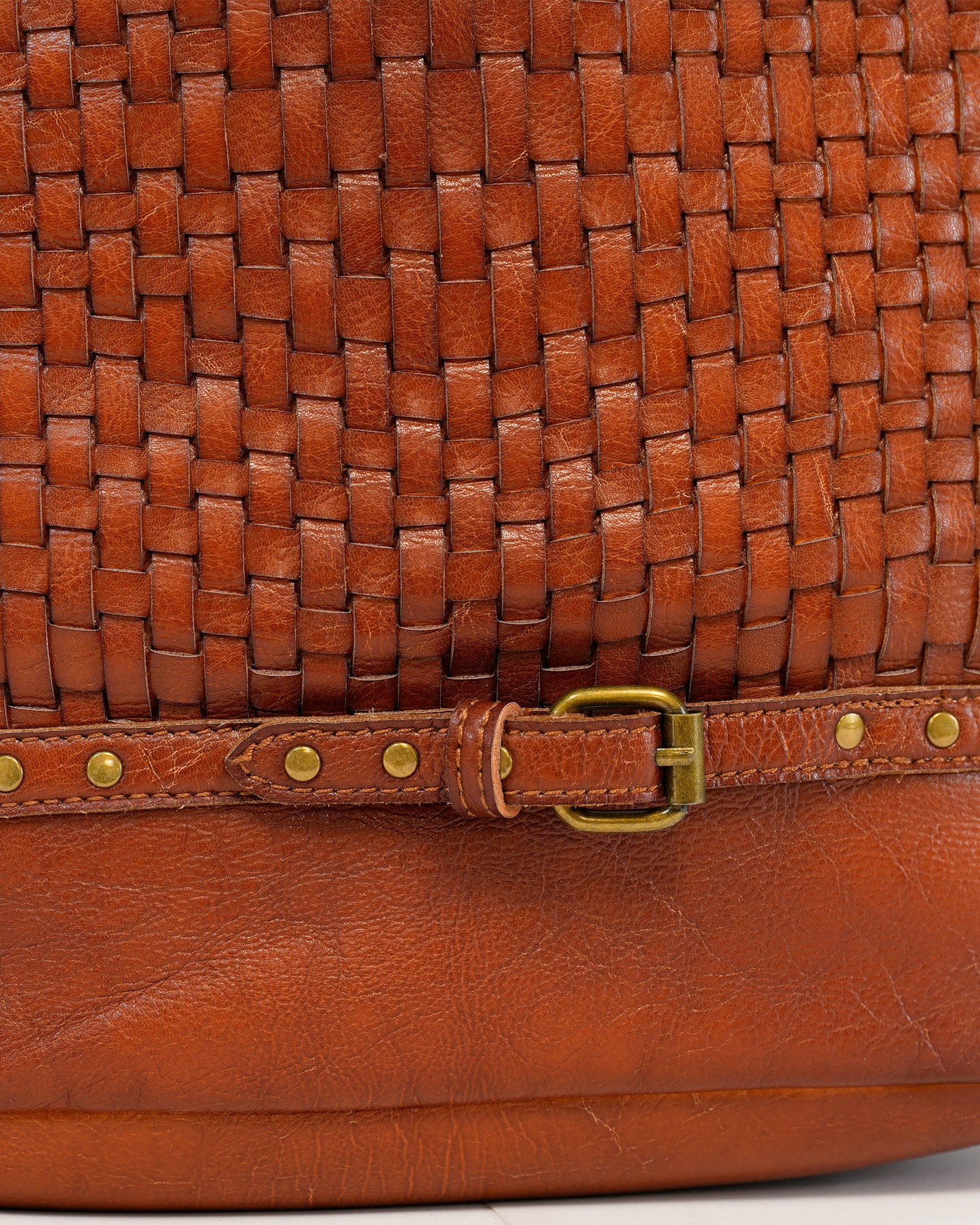 Women's Faux Leather Bucket Bag – Vintage Style Braided Design