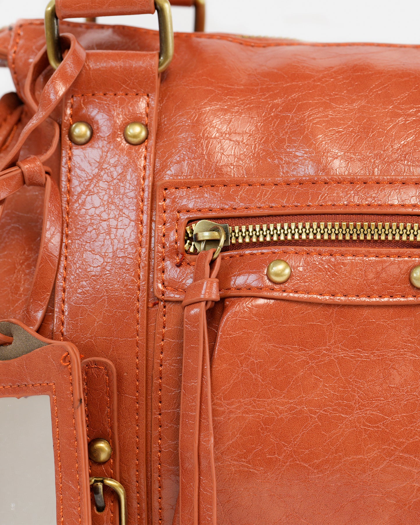 Bolso de Mano Efecto Cuero Vintage con Placa Decorativa