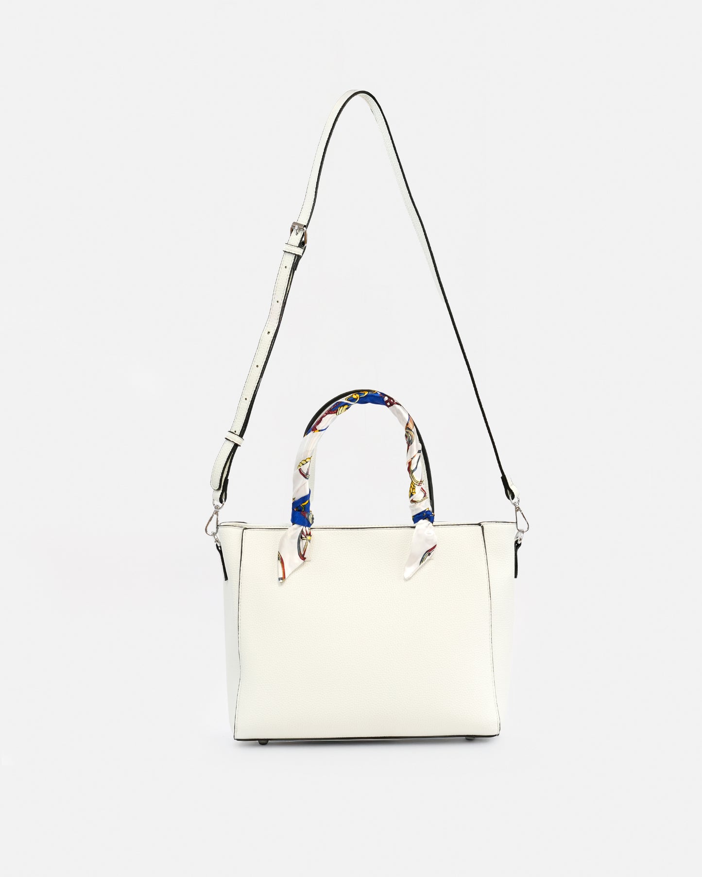 Bolso Tote de Mujer con Detalle de Pañuelo – Elegancia y Versatilidad