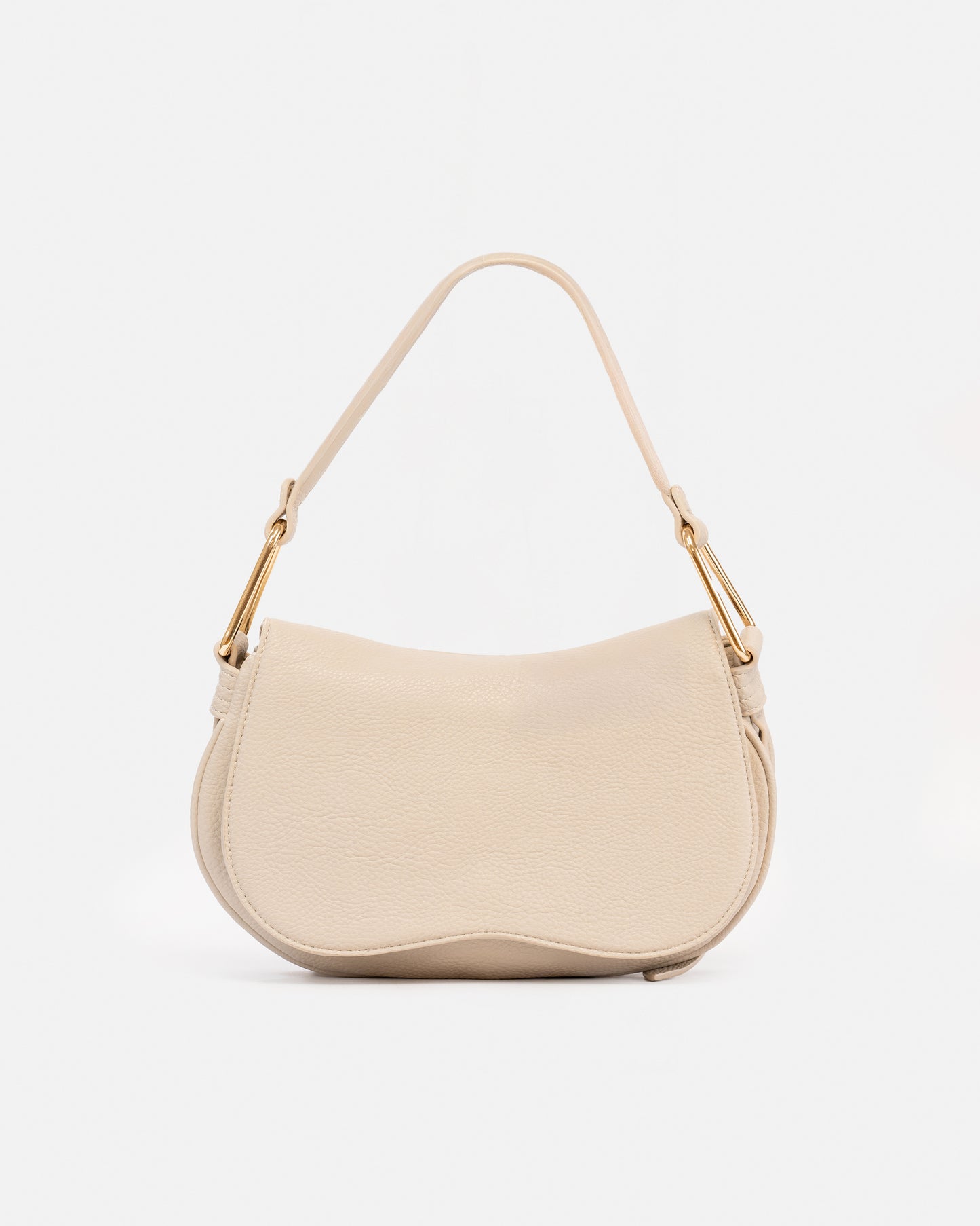 "  Bolso de Hombro Estilo Saddle con Asa Metálica"