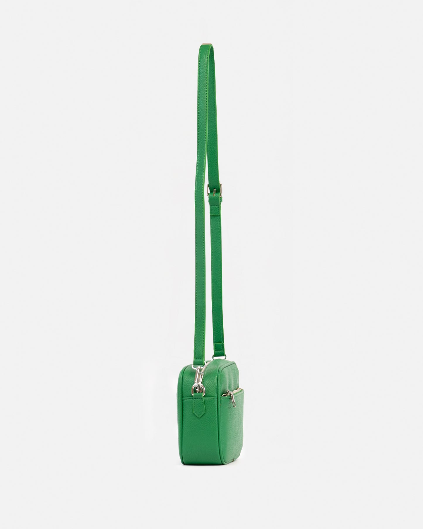 Bandolera de Mujer en Piel Sintética – Diseño Compacto y Moderno